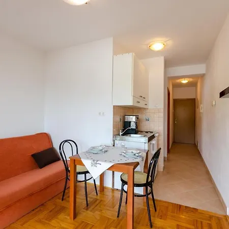 Apartment Laura