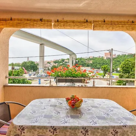 Laura Apartament Crikvenica