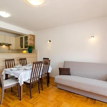 Apartament Laura Crikvenica