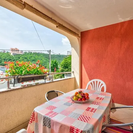 Apartament Laura *