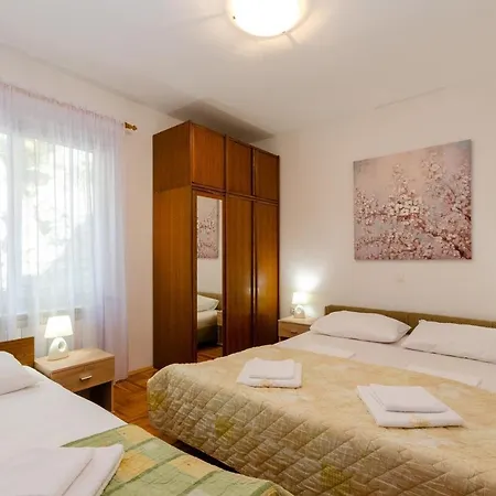 Apartament Laura *